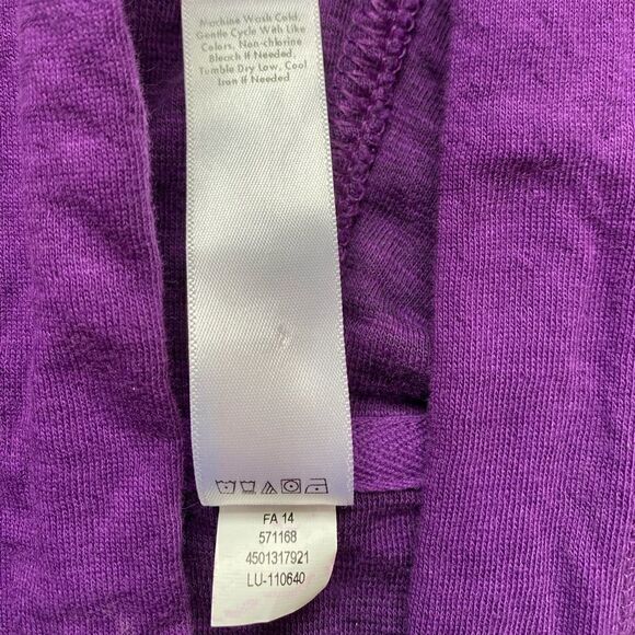 Lucy 1/4 Zip Light Pullover - Size Small - Picture 6 of 11